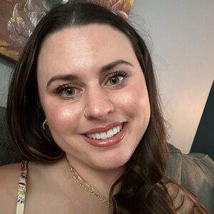 Meet your Posher, Chrissy